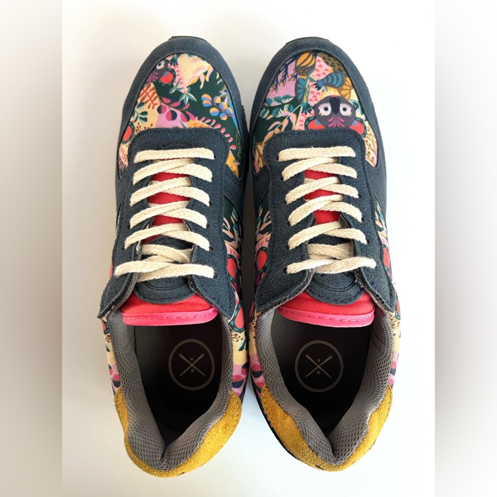 Women’s Floral Accent Multicolor Sneakers - Casual Comfort - Picture 5 of 16